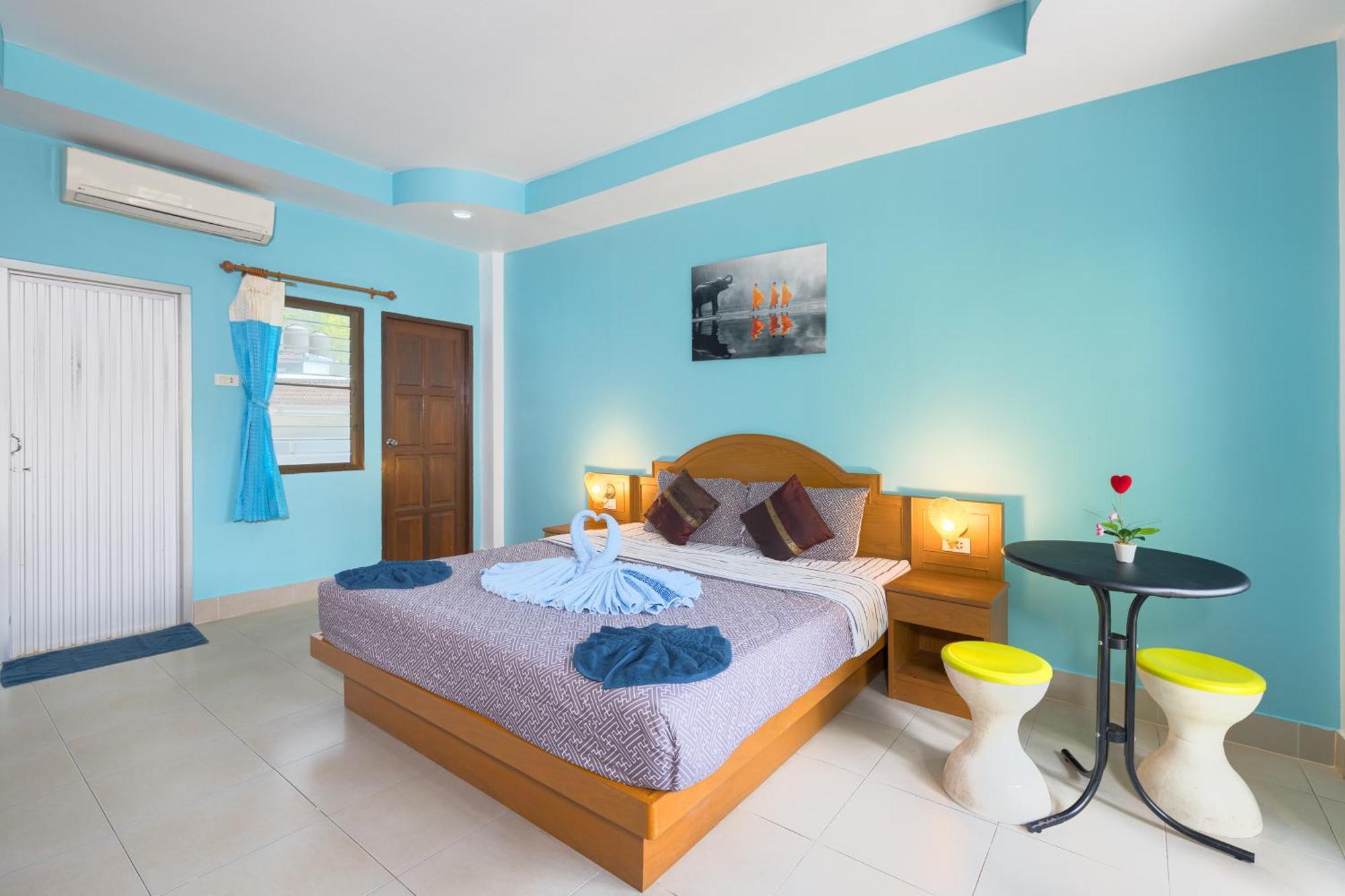 Grand View Hotel Patong Bagian luar foto
