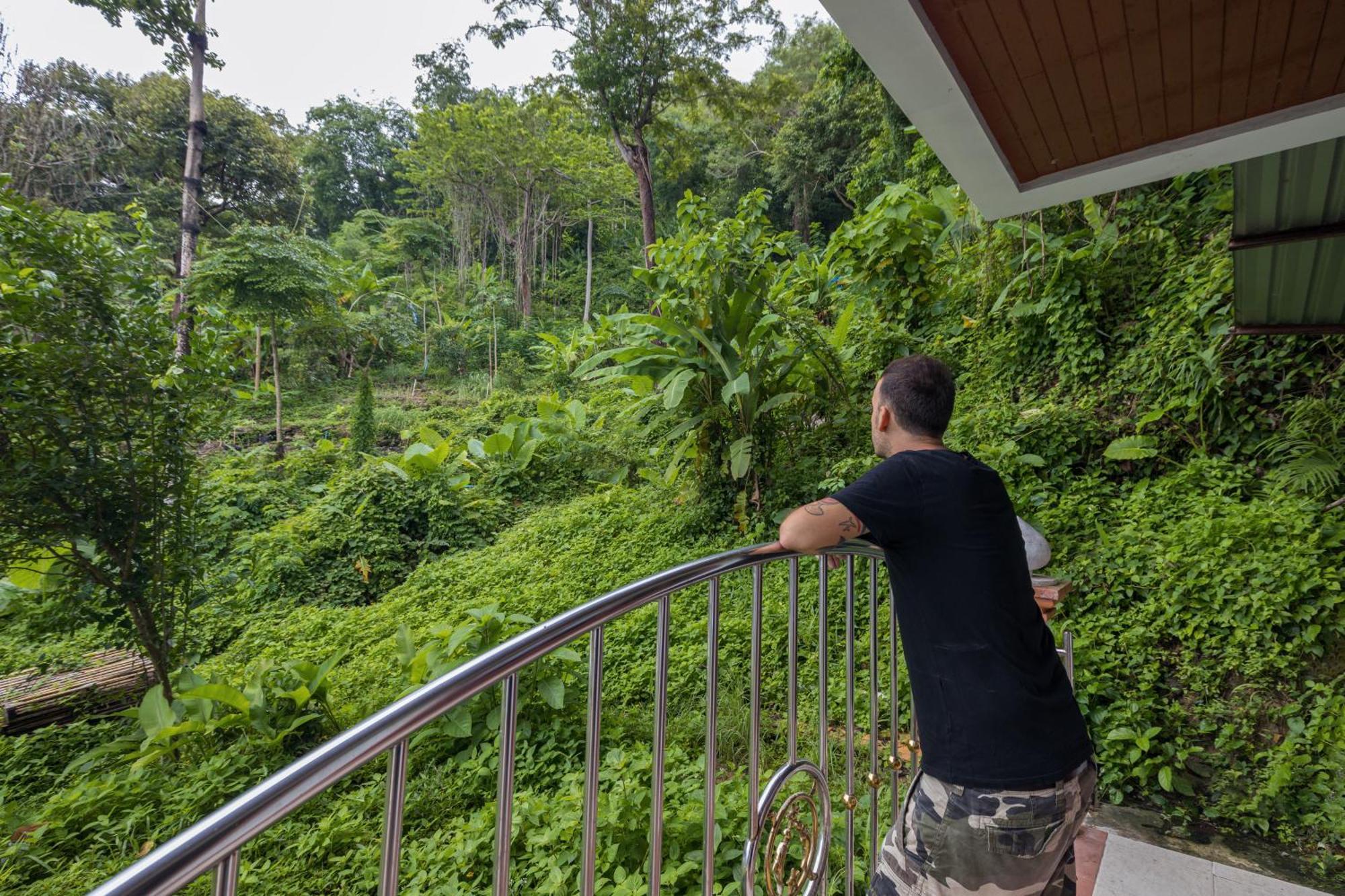 Grand View Hotel Patong Bagian luar foto