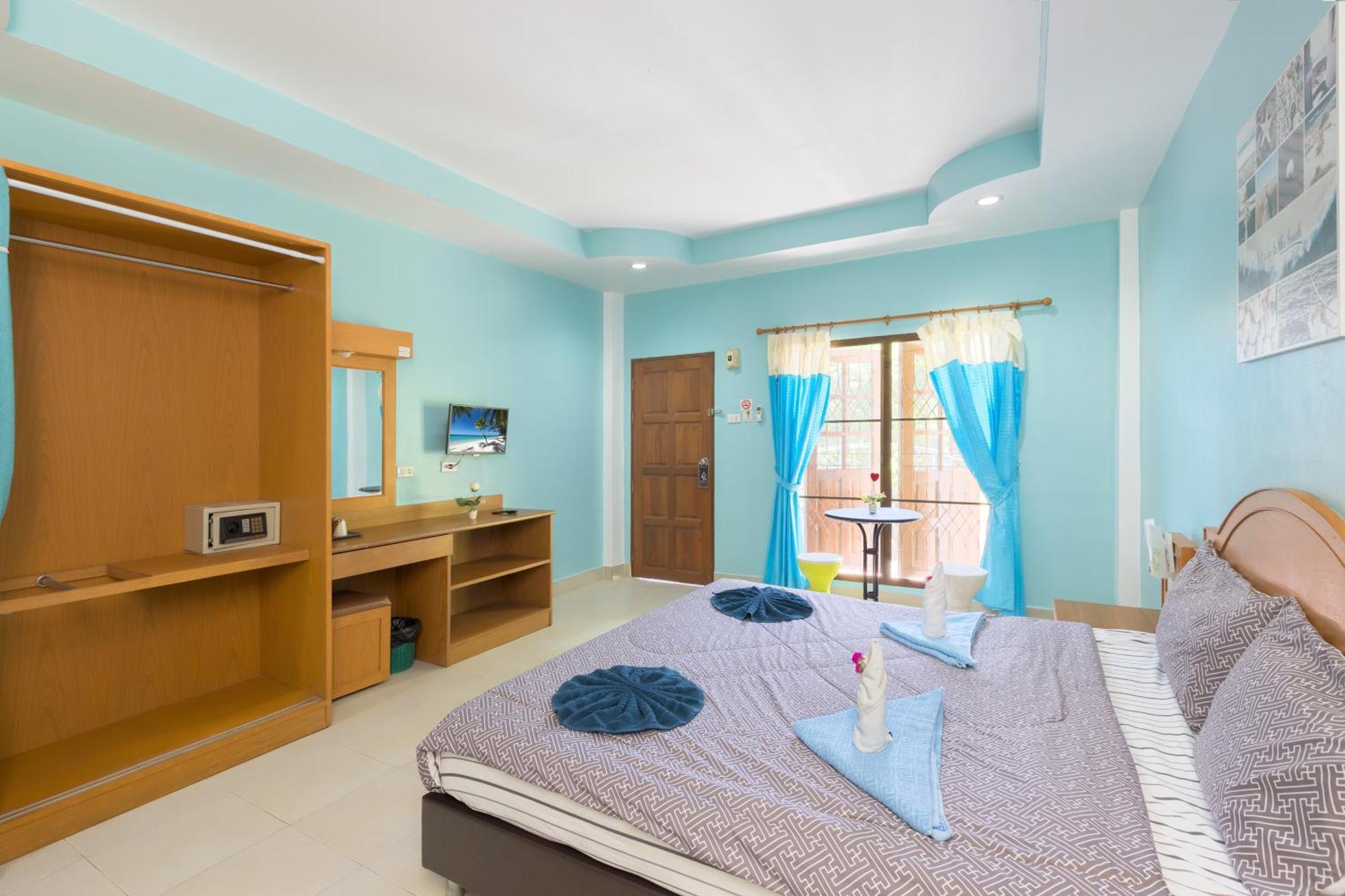 Grand View Hotel Patong Bagian luar foto